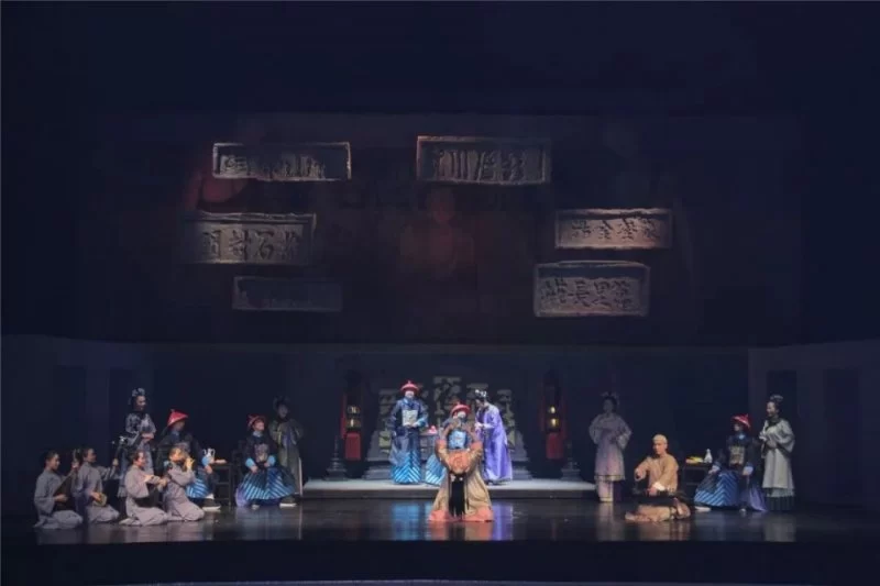 大型原创音乐剧《我的榆林小曲》演出受好评(图3) 大型原创音乐剧《我的榆林小曲》演出受好评(图3)