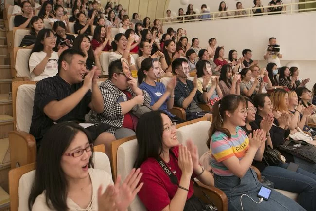 法语经典原版音乐剧《罗密欧与朱丽叶》携法式浪漫席卷古城西安(图2) 法语经典原版音乐剧《罗密欧与朱丽叶》携法式浪漫席卷古城西安(图2)