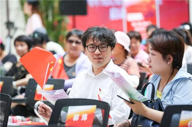 为国庆70周年献礼,海淀区启动"70年70人70本书阅读故事汇"主题系列活动(图4) 为国庆70周年献礼,海淀区启动"70年70人70本书阅读故事汇"主题系列活动(图4)