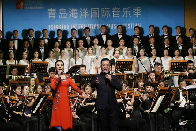 “阎师高徒”,阎维文民族声乐大师班师生音乐会成功上演(图8) “阎师高徒”,阎维文民族声乐大师班师生音乐会成功上演(图8)