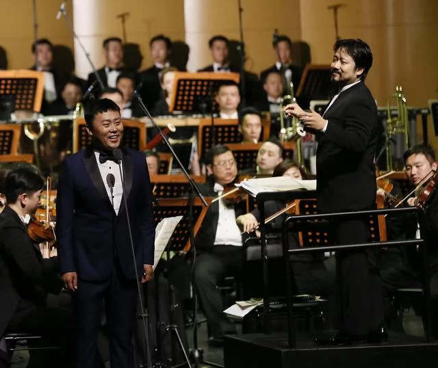 “阎师高徒”,阎维文民族声乐大师班师生音乐会成功上演(图3) “阎师高徒”,阎维文民族声乐大师班师生音乐会成功上演(图3)