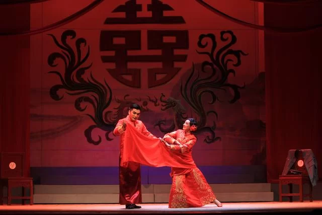 《浴火凤凰》受邀参演广东省舞台艺术精品展,被列入广东近年来舞台艺术创作生产成果之一(图4) 《浴火凤凰》受邀参演广东省舞台艺术精品展,被列入广东近年来舞台艺术创作生产成果之一(图4)