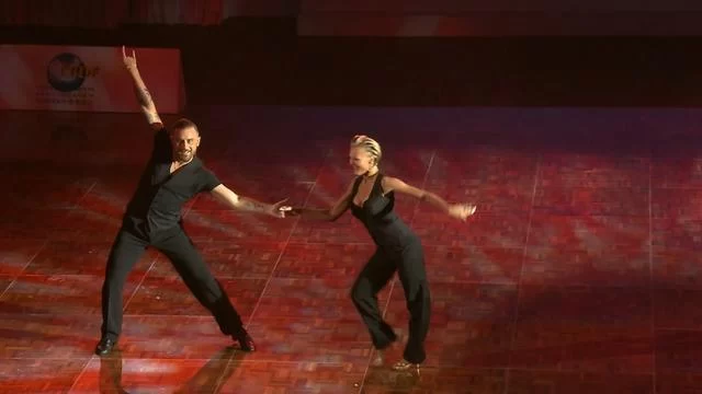 国内顶级国标舞大赛10月26日登临东莞大岭山(图3) 国内顶级国标舞大赛10月26日登临东莞大岭山(图3)