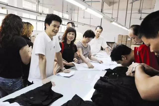 一把大火,烧出“以纯”的金字招牌(图1) 一把大火,烧出“以纯”的金字招牌(图1)