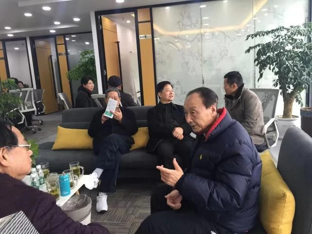 领导专家齐聚,探讨“忠华盛世金牧粮草”高科技种养循环产业发展(图6) 领导专家齐聚,探讨“忠华盛世金牧粮草”高科技种养循环产业发展(图6)