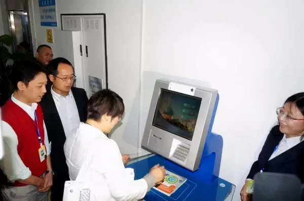 借阅一卡通服务将北部湾经济区图书馆联网成片