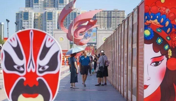 展现蒲剧艺术的传承与创新,蒲剧发展史展览亮相运城南风广场(图2) 展现蒲剧艺术的传承与创新,蒲剧发展史展览亮相运城南风广场(图2)