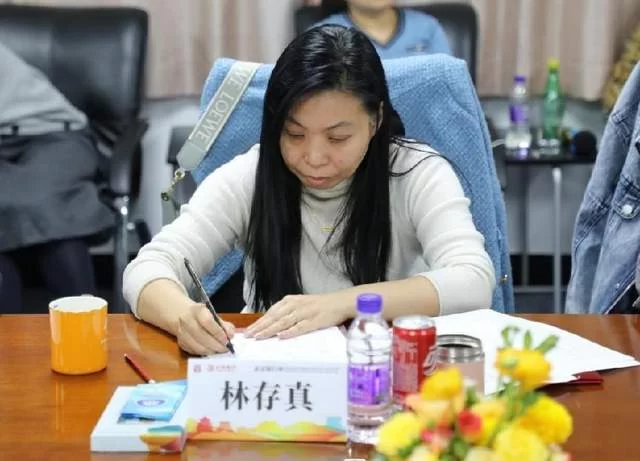 中轴文创产品让活的遗产融入生活 助力北京文化中心建设(图4) 中轴文创产品让活的遗产融入生活 助力北京文化中心建设(图4)