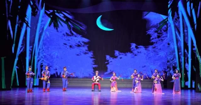 广西第十届基层群众文艺会演汇报演出用文艺形式讲述新时代广西故事(图4)