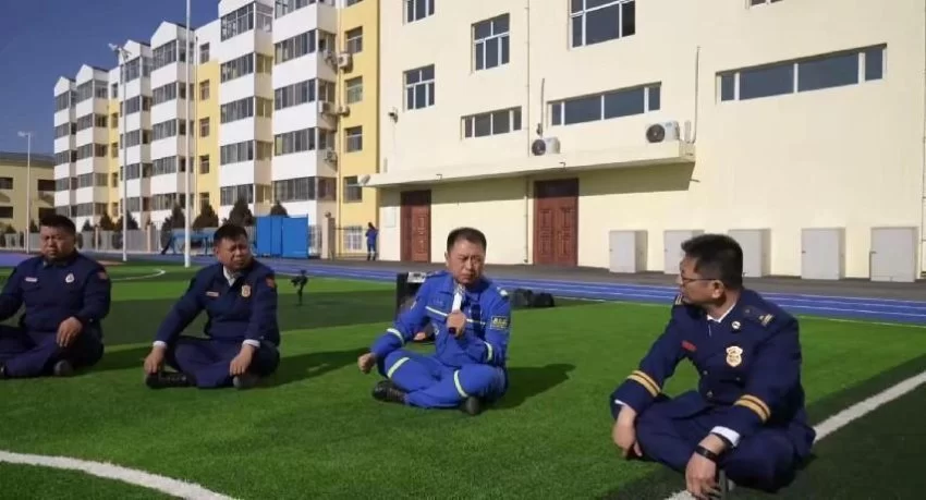 榆阳大队邀请驰援土耳其地震救援榆林市蓝天救援队队长白文涛来队传经送宝(图2) 榆阳大队邀请驰援土耳其地震救援榆林市蓝天救援队队长白文涛来队传经送宝(图2)