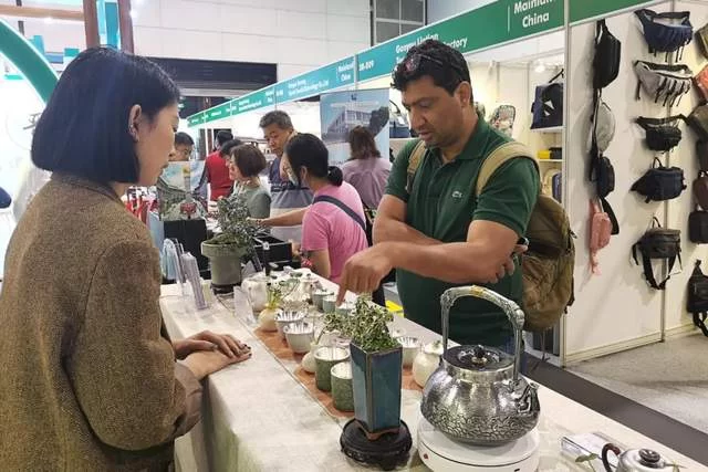 源于丽江,献给世界 | 百岁坊品牌应邀参加香港礼品及赠品展(图6) 源于丽江,献给世界 | 百岁坊品牌应邀参加香港礼品及赠品展(图6)