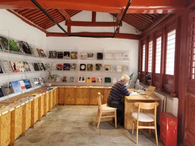 北京回龙观“寺锦·城市会客厅”:新型公共文化空间激活社区内生动力(图2) 北京回龙观“寺锦·城市会客厅”:新型公共文化空间激活社区内生动力(图2)