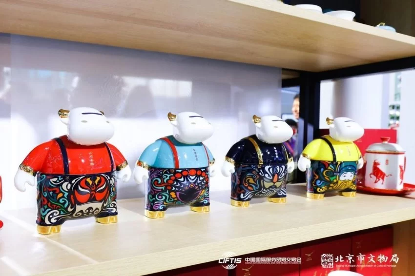 践行“让文物活起来”文创理念——文博文创展区亮相2023服贸会受好评(图5) 践行“让文物活起来”文创理念——文博文创展区亮相2023服贸会受好评(图5)