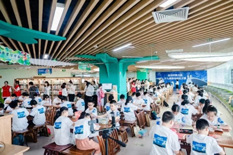 温州市图书馆:营造阅读多元空间 以幸福感激发青少年阅读兴趣(图4) 温州市图书馆:营造阅读多元空间 以幸福感激发青少年阅读兴趣(图4)