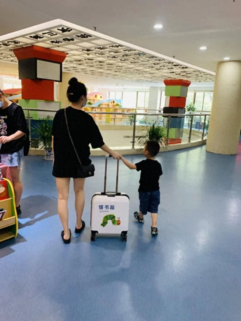 温州市图书馆:营造阅读多元空间 以幸福感激发青少年阅读兴趣(图3) 温州市图书馆:营造阅读多元空间 以幸福感激发青少年阅读兴趣(图3)