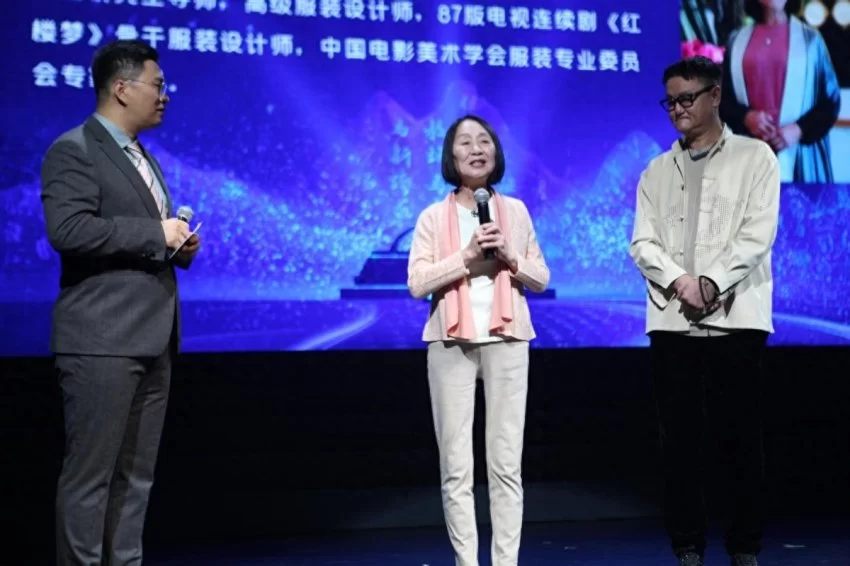 “月夕·和合”展演联动,第十四届中华世纪坛中秋诗会盛大举办(图8) “月夕·和合”展演联动,第十四届中华世纪坛中秋诗会盛大举办(图8)