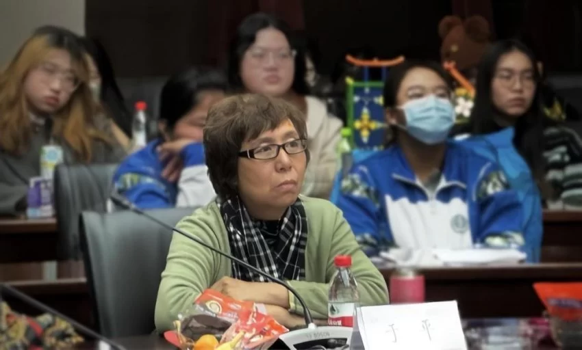 中轴线服装服饰以时尚助力文化遗产传承与创新(图2) 中轴线服装服饰以时尚助力文化遗产传承与创新(图2)