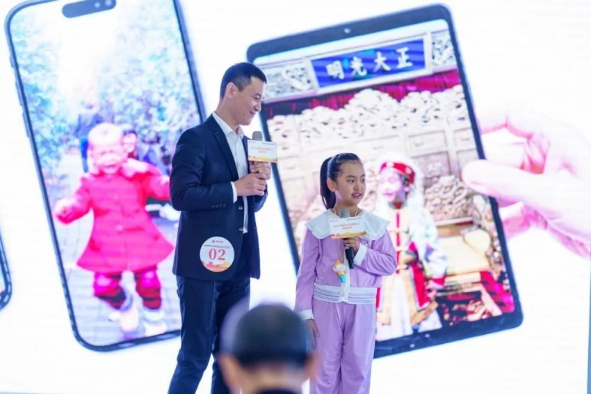 3万余名中外选手争做北京中轴线文化传播达人(图2) 3万余名中外选手争做北京中轴线文化传播达人(图2)