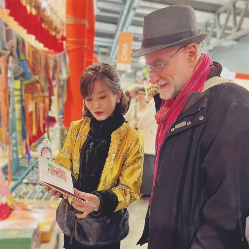 “多彩中国 佳节好物”主题展区 在2023年米兰国际手工艺博览会开幕(图15) “多彩中国 佳节好物”主题展区在2023年米兰国际手工艺博览会开幕(图15)