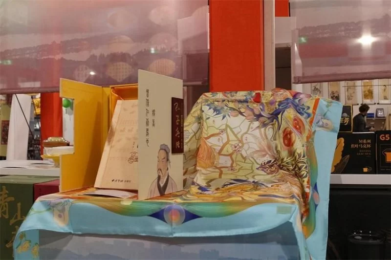 “多彩中国 佳节好物”主题展区 在2023年米兰国际手工艺博览会开幕(图17) “多彩中国 佳节好物”主题展区在2023年米兰国际手工艺博览会开幕(图17)