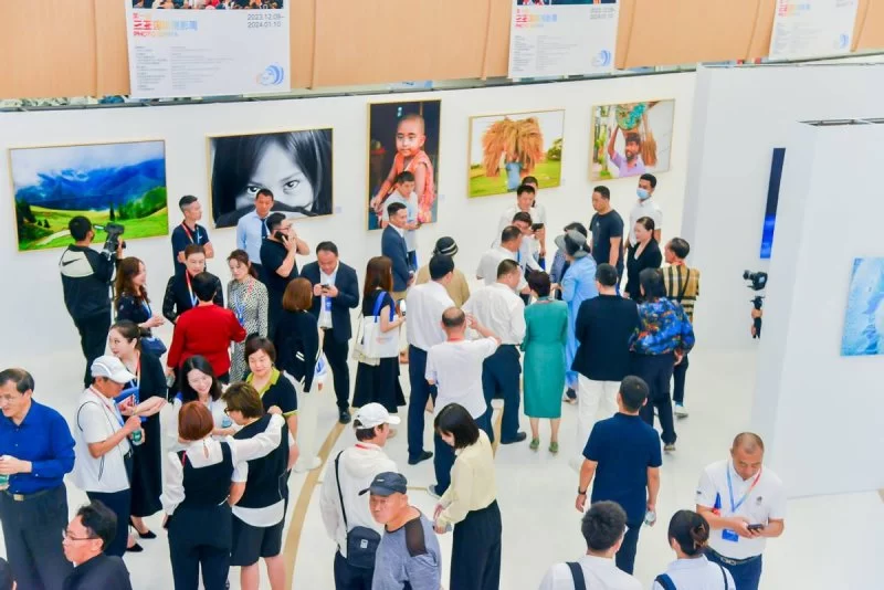 打造影像文化高地 提升三亚世界影响力——首届三亚国际摄影周开幕(图13) 打造影像文化高地 提升三亚世界影响力——首届三亚国际摄影周开幕(图13)