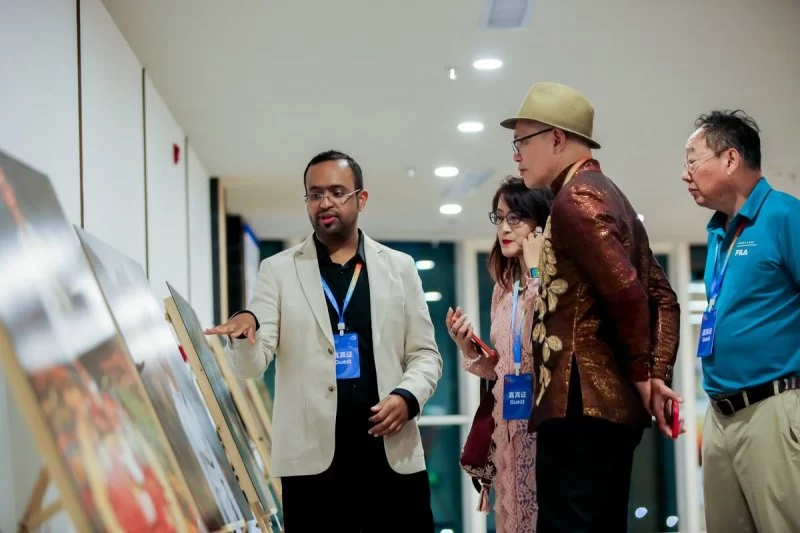 打造影像文化高地 提升三亚世界影响力——首届三亚国际摄影周开幕(图14) 打造影像文化高地 提升三亚世界影响力——首届三亚国际摄影周开幕(图14)