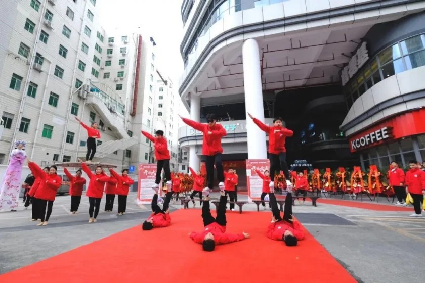 “科目三”走红的背后(图2) “科目三”走红的背后(图2)