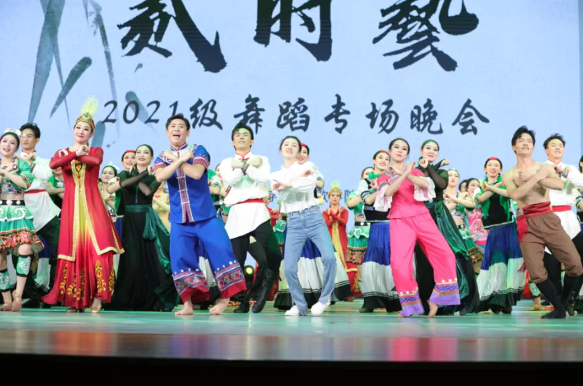 “科目三”走红的背后(图3) “科目三”走红的背后(图3)