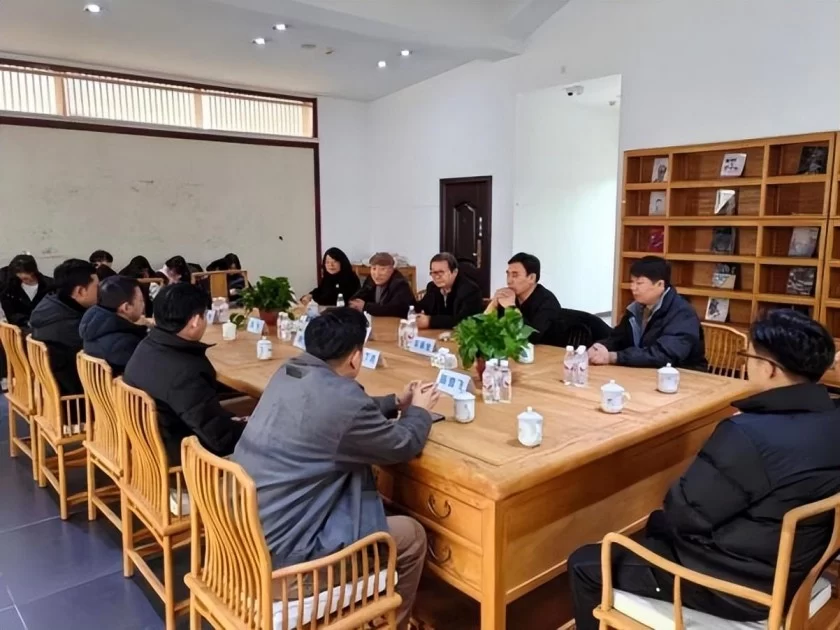 “汇画之约”——首届全国青年油画作品邀请展开幕(图14) “汇画之约”——首届全国青年油画作品邀请展开幕(图14)