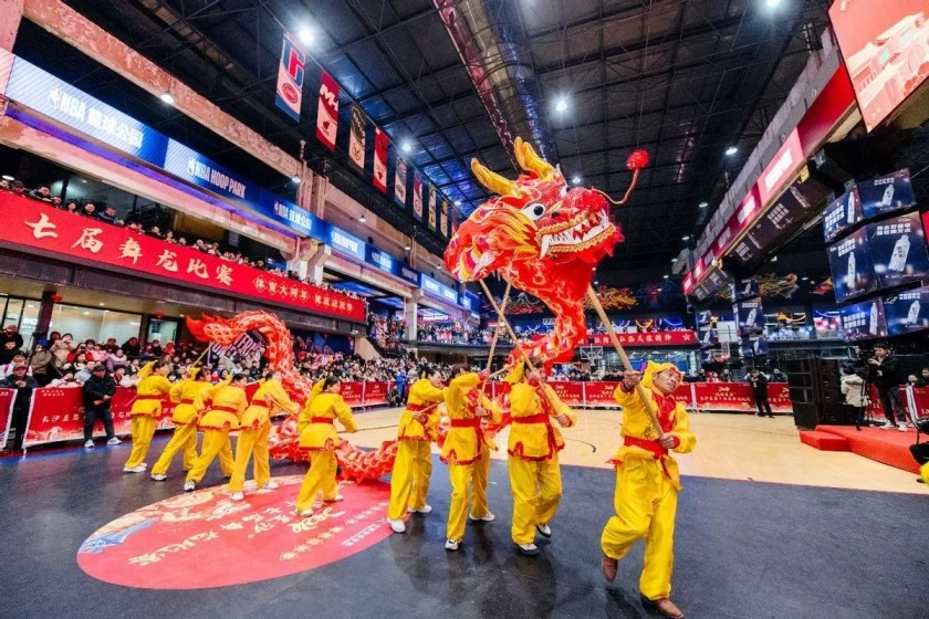 舞龙欢腾闹元宵,湖南长沙县第十七届舞龙比赛圆满收官(图6) 舞龙欢腾闹元宵,湖南长沙县第十七届舞龙比赛圆满收官(图6)