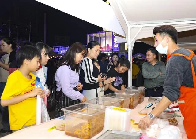 “面朝大海·春暖花开”龙港乡村音乐嘉年华活动在广西龙潭镇举行(图6)