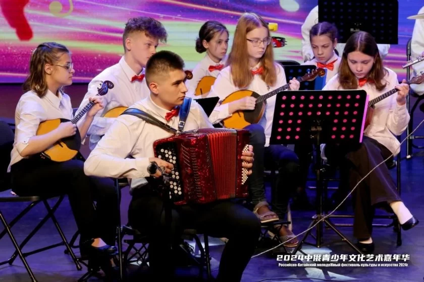 从艺术交流走向文化共生——2024中俄青少年文化艺术嘉年华在京举行(图9) 从艺术交流走向文化共生——2024中俄青少年文化艺术嘉年华在京举行(图9)