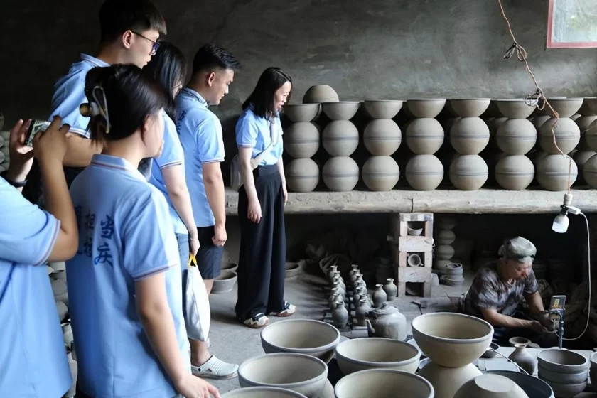 “美育”传承 活化“非遗”——廊坊师范学院美术学院开展暑期“三下乡”社会实践活动(图4)