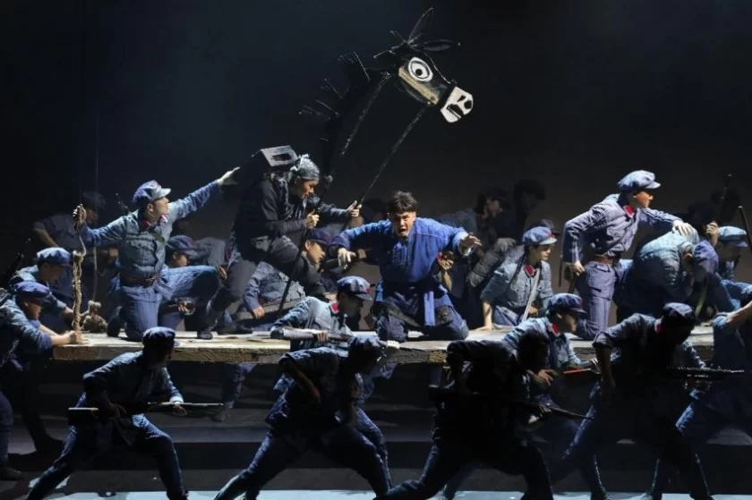 赣南采茶戏《一个人的长征》晋京展演:展现淳朴劳动人民形象 传承红色信仰力量(图5) 赣南采茶戏《一个人的长征》晋京展演:展现淳朴劳动人民形象 传承红色信仰力量(图5)