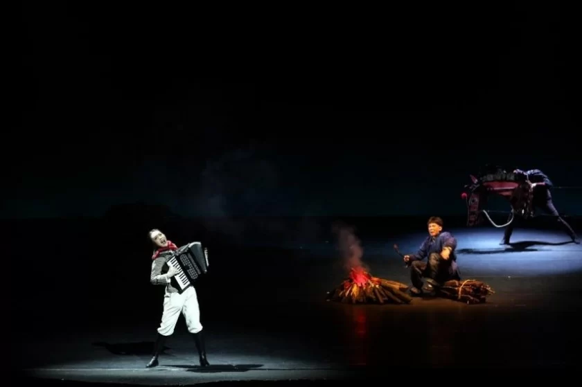 赣南采茶戏《一个人的长征》晋京展演:展现淳朴劳动人民形象 传承红色信仰力量(图9) 赣南采茶戏《一个人的长征》晋京展演:展现淳朴劳动人民形象 传承红色信仰力量(图9)