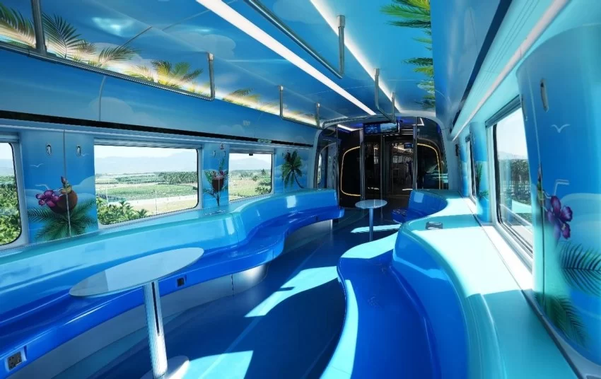 “最潮”动车组三亚上线运营(图4) “最潮”动车组三亚上线运营(图4)