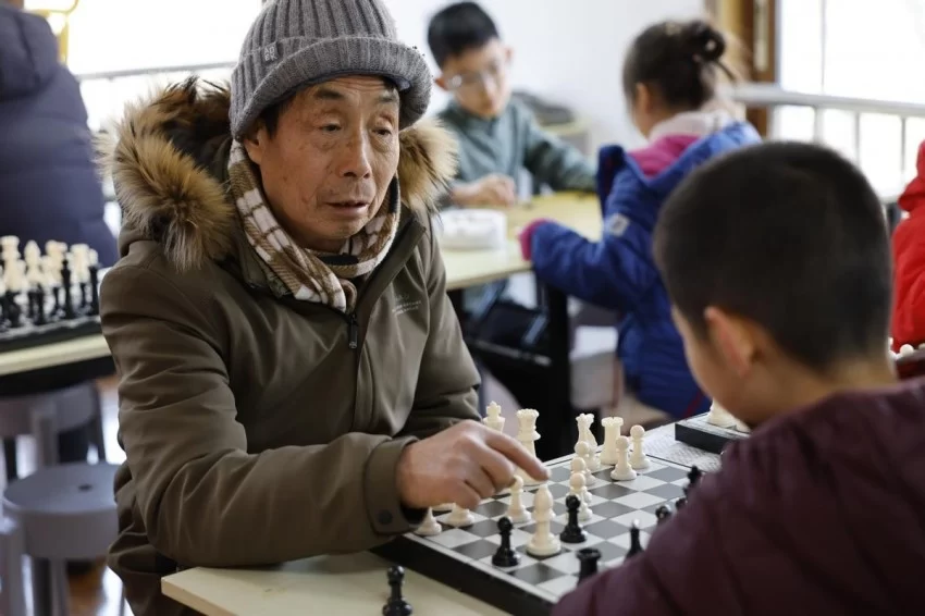 2025年龙潭庙会：冰雪体育燃激情，点亮新春新活力(图5)