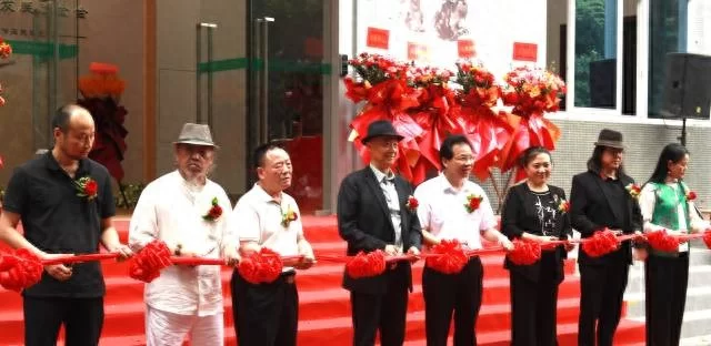 “五一”艺术盛宴！“梁楷遗风”王西洲画展广州番禺开幕，传统水墨焕新彩(图1)