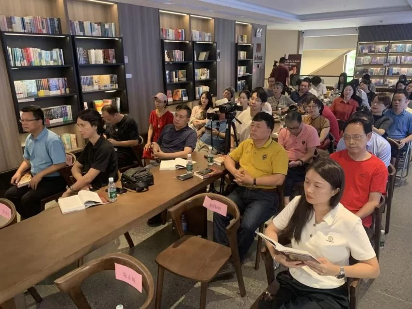 朱山坡《蛋镇诗社》分享会在东莞举行(图2)