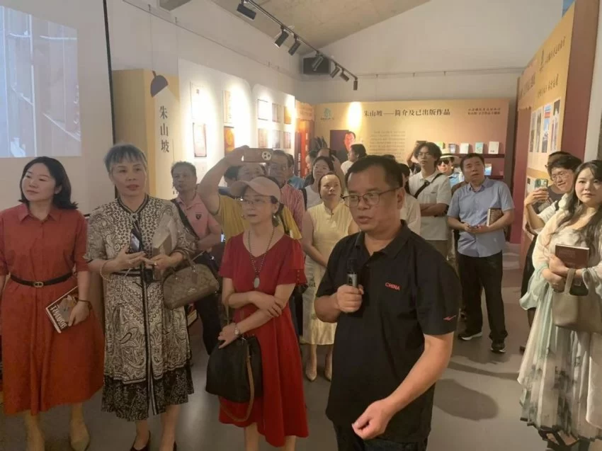 朱山坡《蛋镇诗社》分享会在东莞举行(图4)