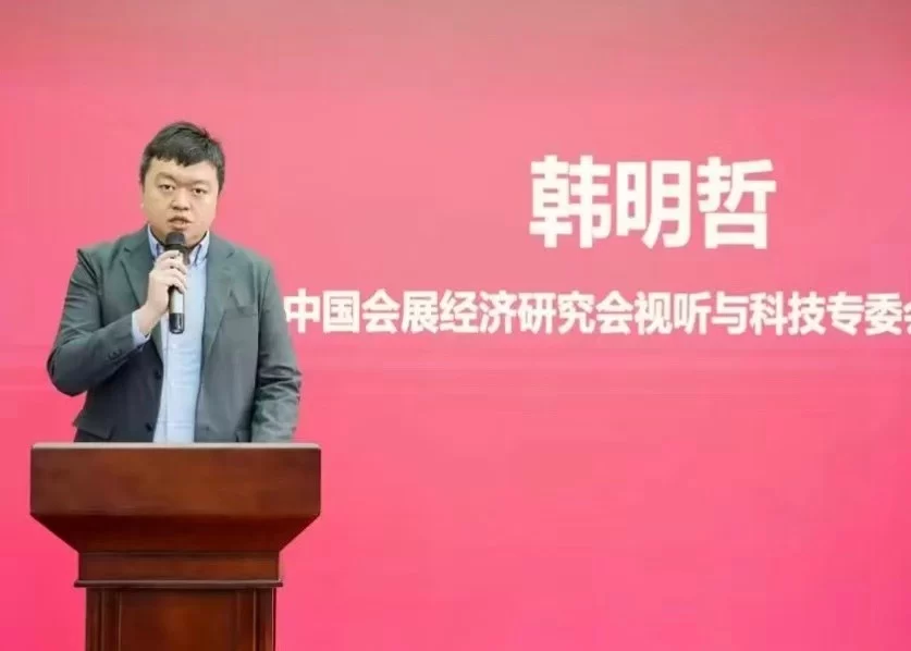 第四届“人美杯”中国青少年书画大展成功举办(图4) 第四届“人美杯”中国青少年书画大展成功举办(图4)