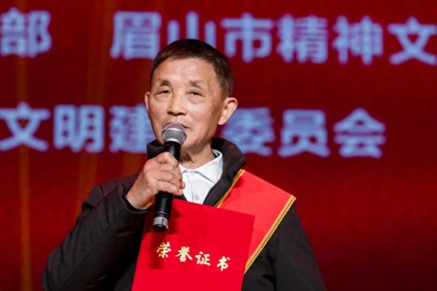 以勤补拙，扎根生长创奇迹