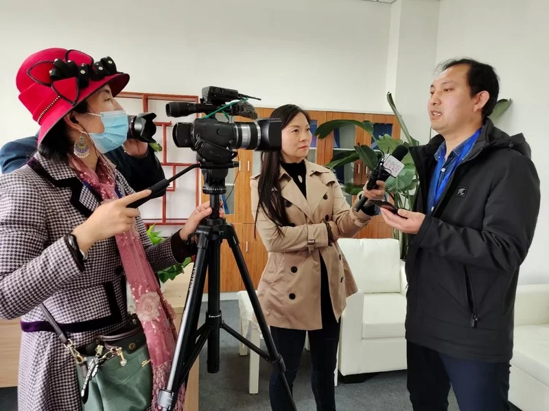 龙泉驿区政协书画院创作基地“元坤智能工作室”挂牌成立(图4)