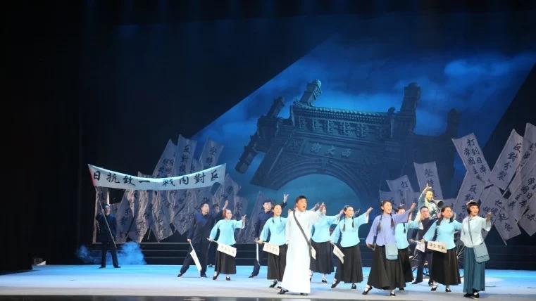 重温红色历史，献礼建党百年——河北梆子现代戏《保定红二师》首演受好评