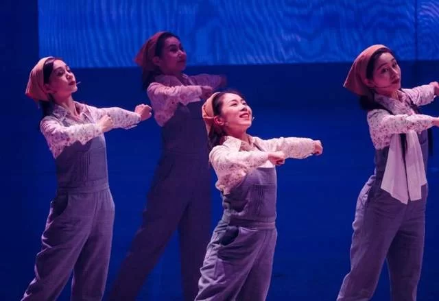 回望激情岁月 赓续家国情怀——音乐剧《致青春》观后(图4) 回望激情岁月 赓续家国情怀——音乐剧《致青春》观后(图4)