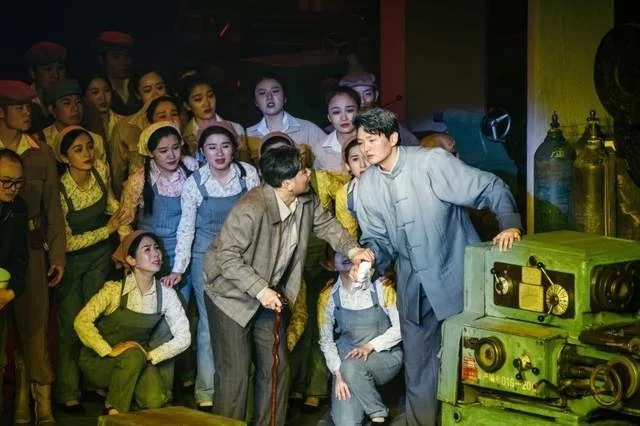 回望激情岁月 赓续家国情怀——音乐剧《致青春》观后(图3) 回望激情岁月 赓续家国情怀——音乐剧《致青春》观后(图3)