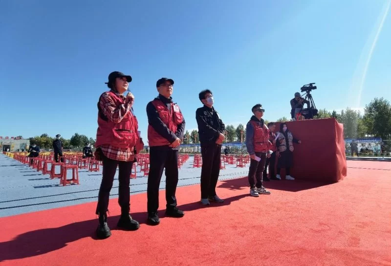 2021中国农民丰收节举办,金响《庆丰收 感党恩》唱出农民心声(图3) 2021中国农民丰收节举办,金响《庆丰收 感党恩》唱出农民心声(图3)