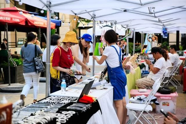 开启望京之夜 2019北京文创大赛创意市集第二站上演(图2) 开启望京之夜 2019北京文创大赛创意市集第二站上演(图2)