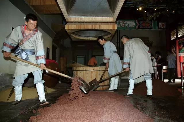 大师班开讲!读懂6000年中国酒史,这8000字就够了|云酒热点(图10) 大师班开讲!读懂6000年中国酒史,这8000字就够了|云酒热点(图10)