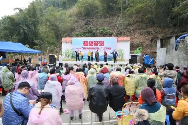 广西：文化服务上山下乡 脱贫攻坚吹糠见米